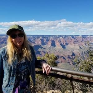 Meet your Posher, Pat